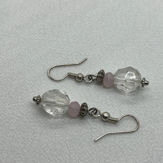 Sølv ørekrog med facetteret lyserød Kvarts