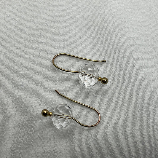 Messing ørekrog med Krystal