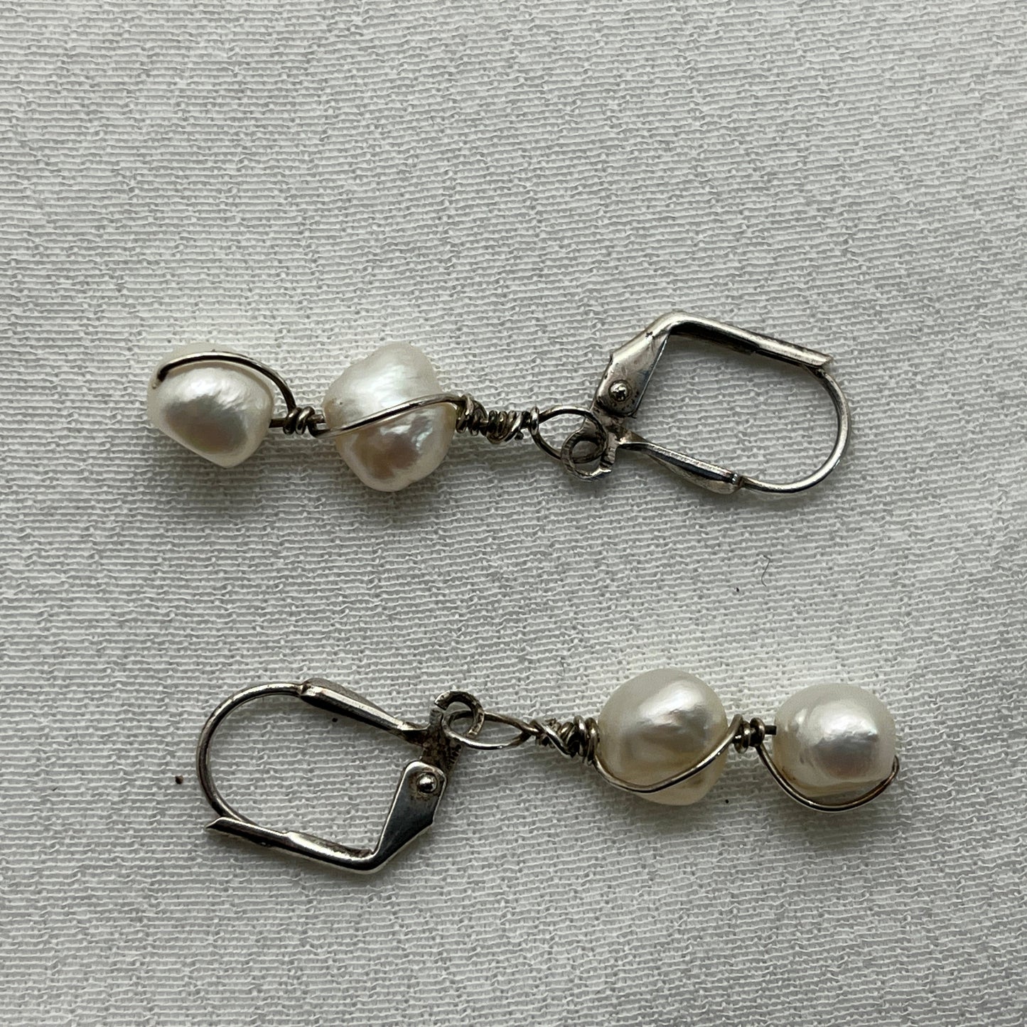 Sølv brioche med 2 ferskvandsperler