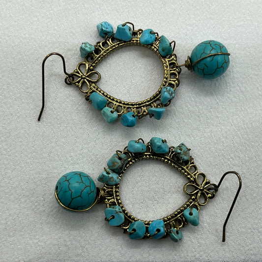 Messing øreringe med Turkiser
