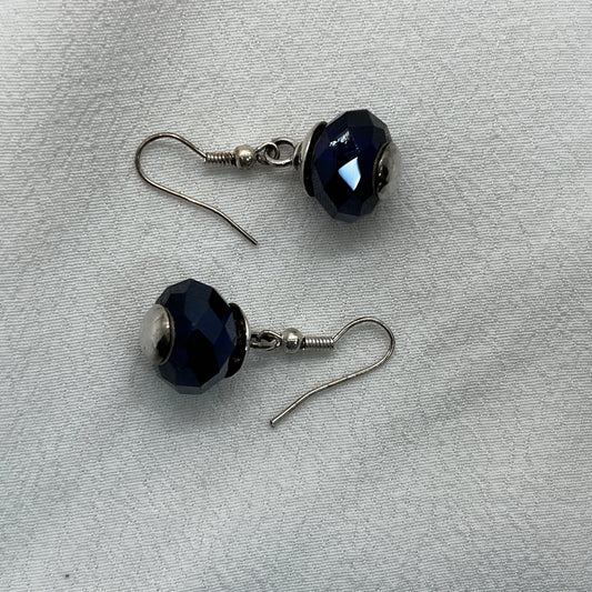 Sølv ørering med kongeblå Krystal
