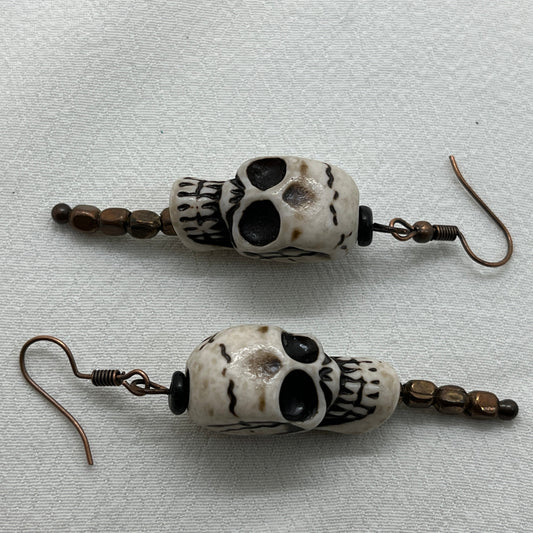 Halloween kobber øreringe med stort kranium