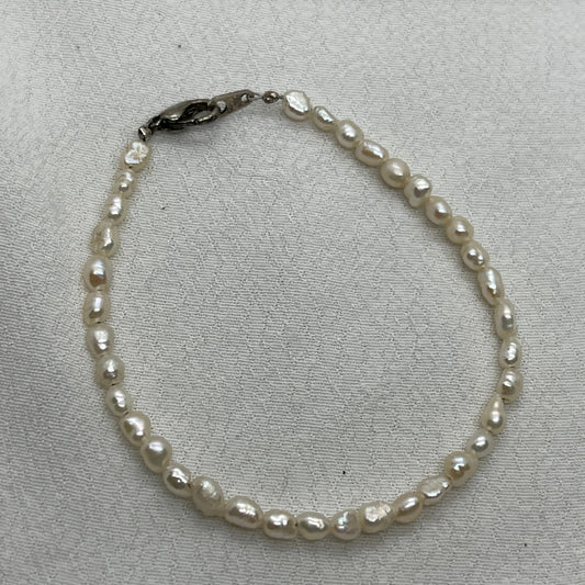 Helt enkelt armbånd med Ferskvandsperler