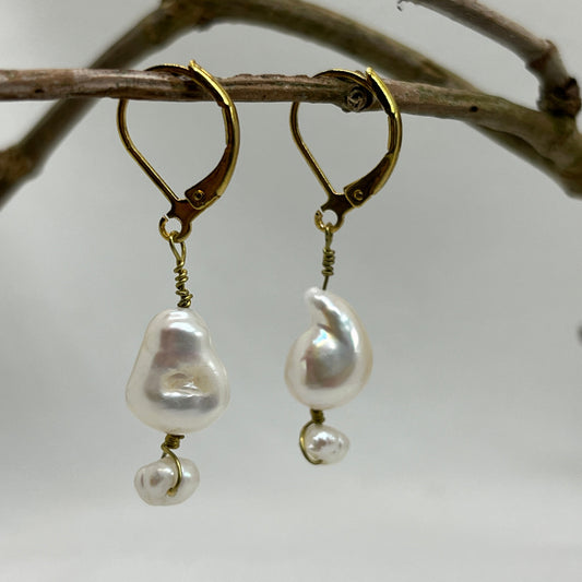 Messing brioche øreringe med store Ferskvandsperler