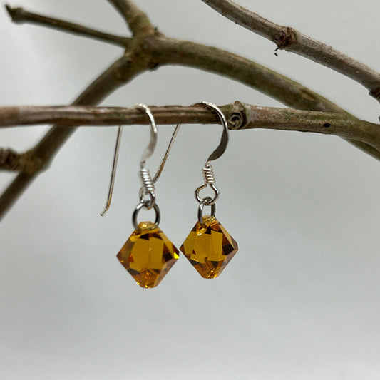 Sølv ørekroge med orange Krystal