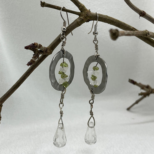 Sølv ørekrog med fængende vedhæng