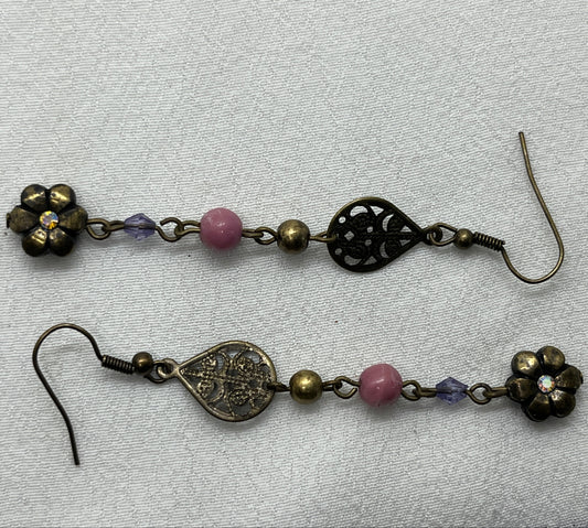 Ørering i antik messing med langt vedhæng