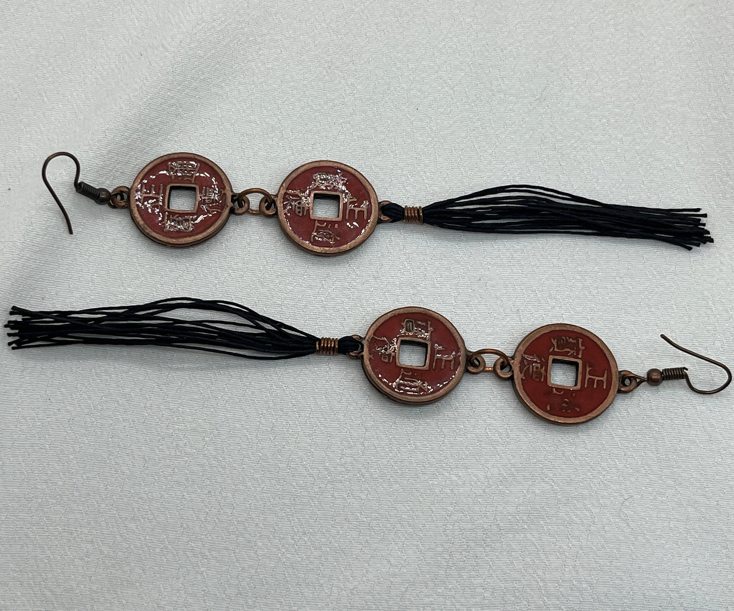 Kobber øreringe med kinesiske lykkemønter