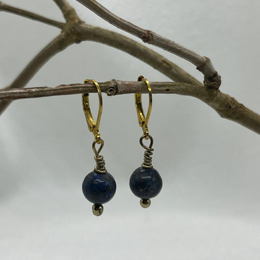 Messing brioche øreringe med Lapis-Lazuli