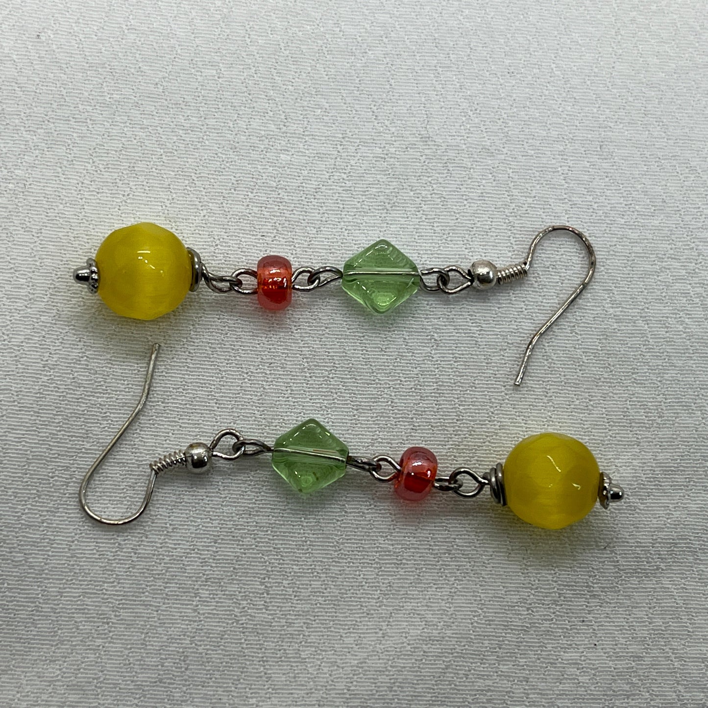 Sølv øreringe og det glade forår