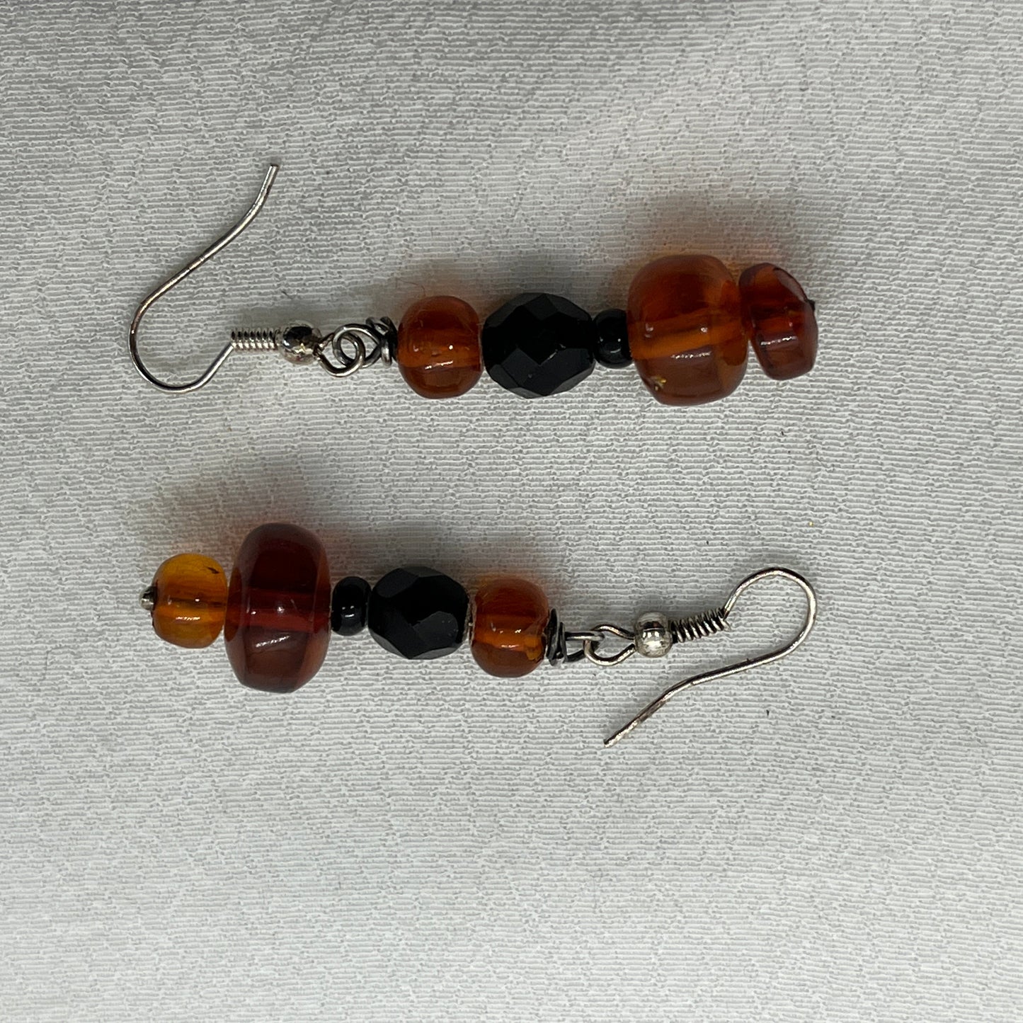 Sølv øreringe med resinperler