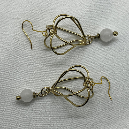 Ørering i messing med hjerteformet vedhæng