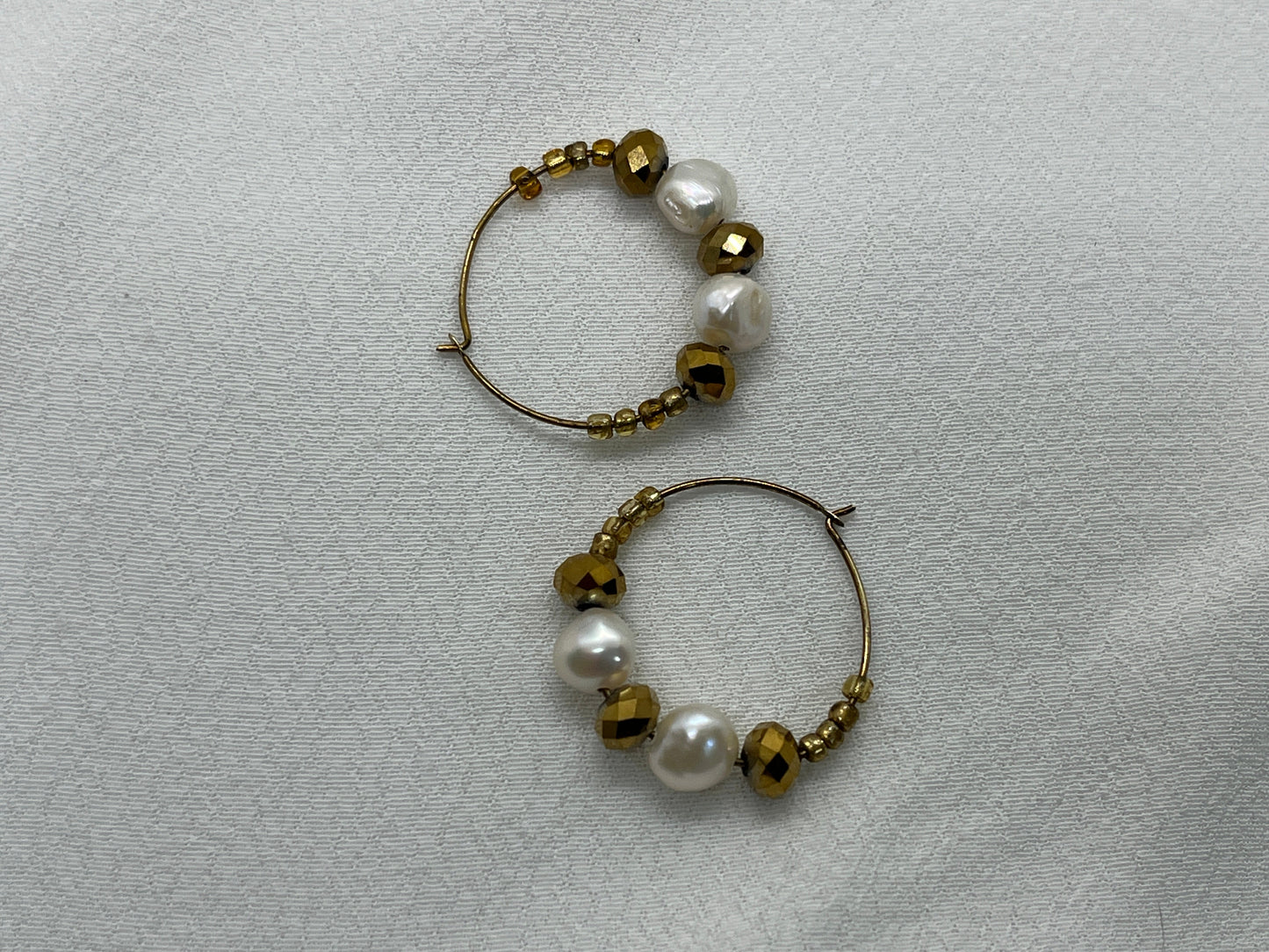Messing hoops med Ferskvandsperler