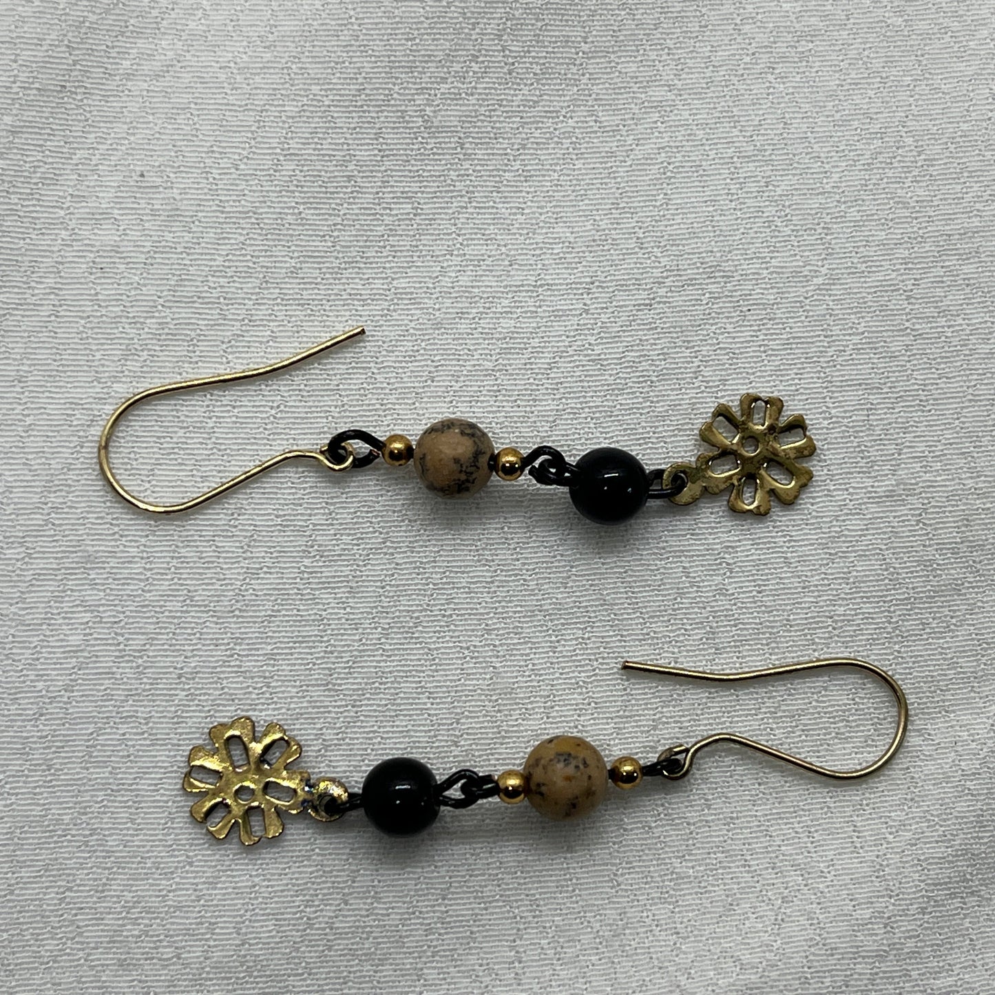 Messing ørering med Jaspis og Onyx