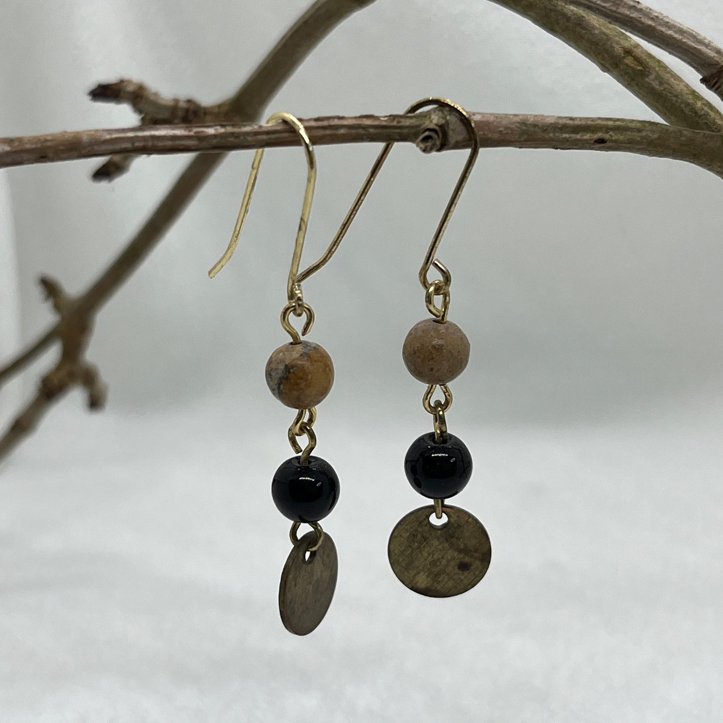 Messing ørering med Jaspis og Onyx