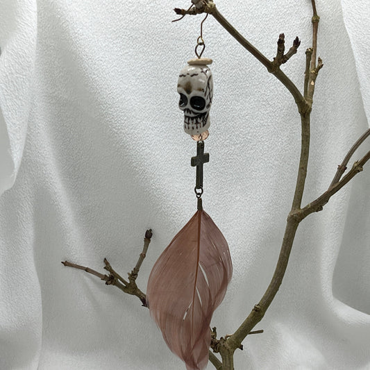 Single halloween messing ørering med kranium