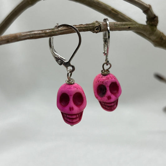 Halloween brioche øreringe i sølv med pink kranium